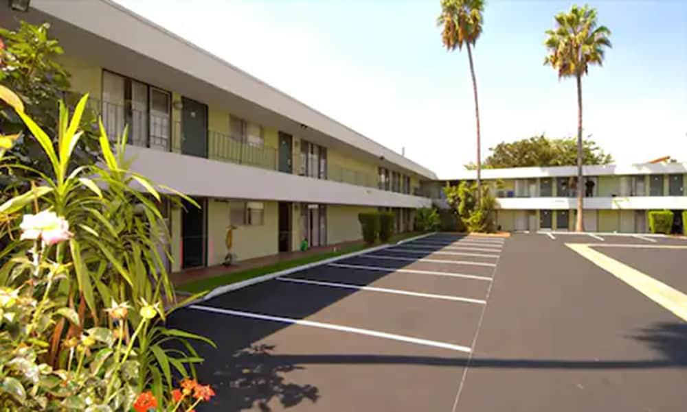 Motel Vagabond Angeles At Usc Los Angeles